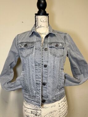 Abercrombie & Fitch distressed grey jean jacket size XS